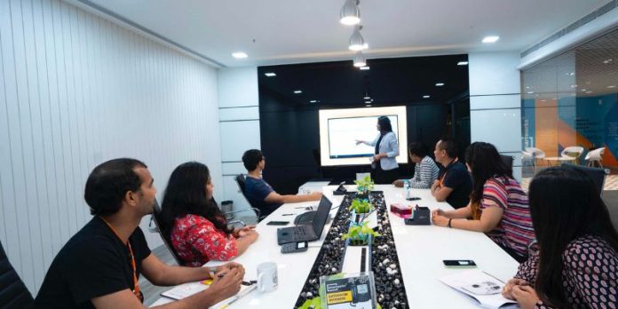 tuyen-dung-vb9-3 Môi trường làm việc thân thiện tại VB9